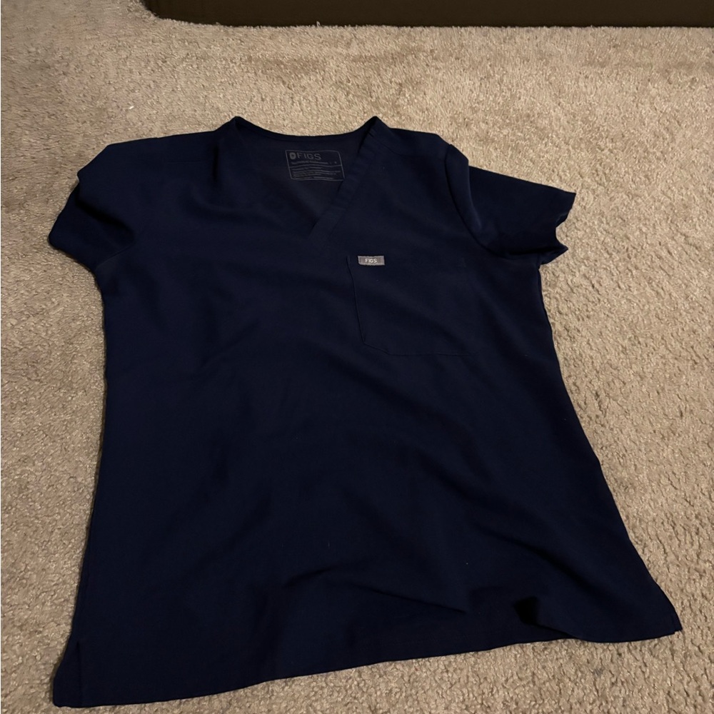 FIGS CATARINA ONE POCKET SCRUB TOP